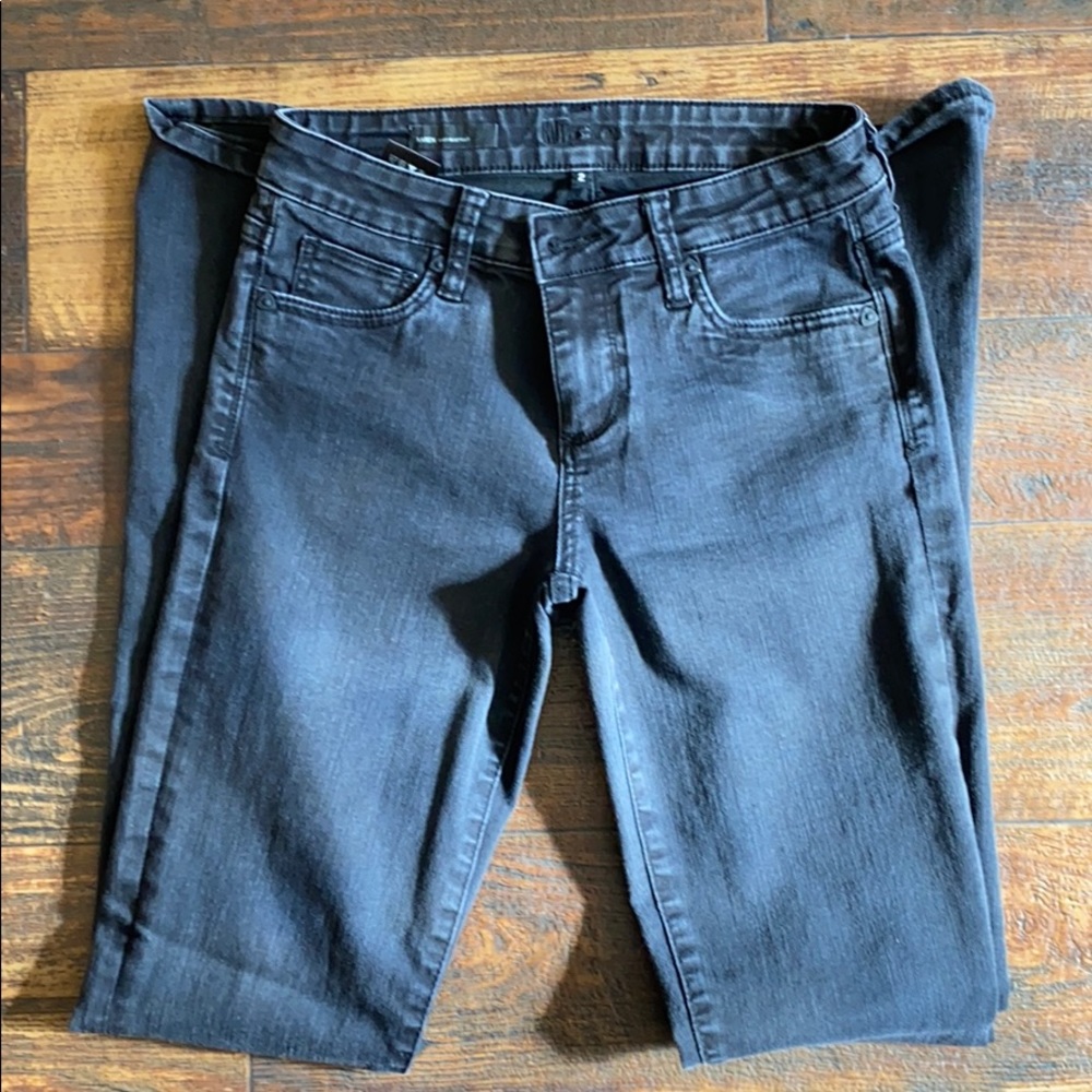 Black Jeans